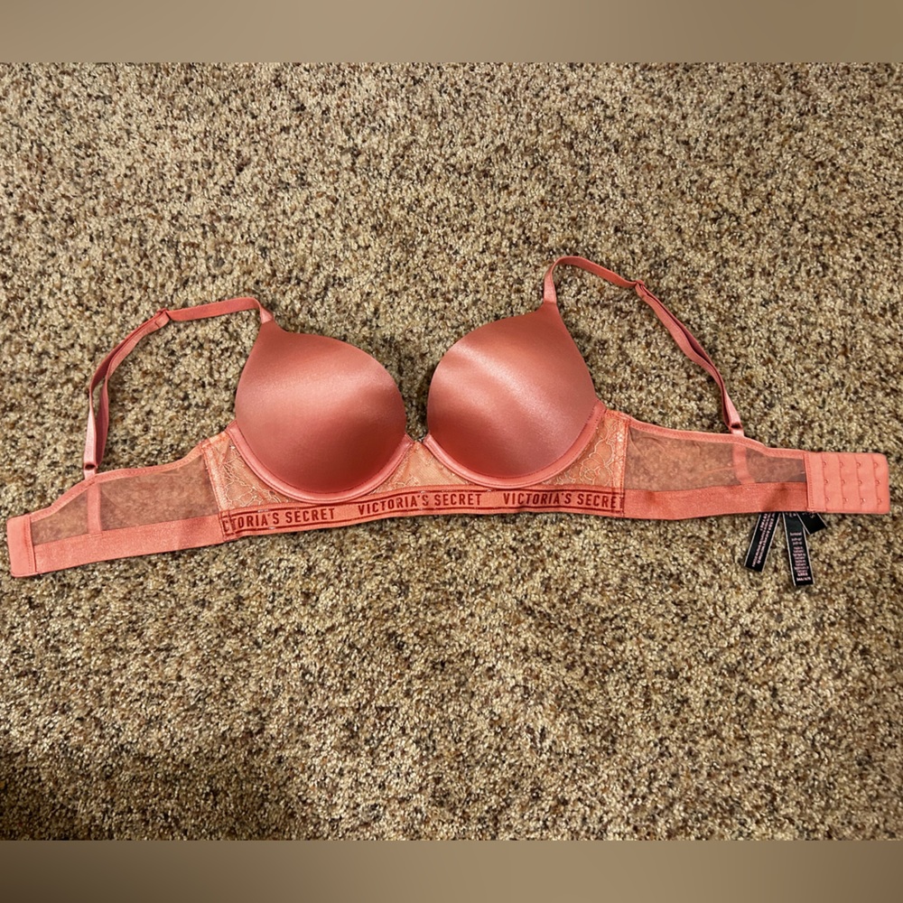 Victoria’s Secret Bombshell Bra